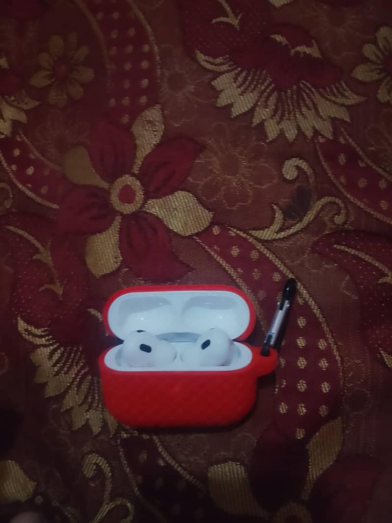 earbuds 2