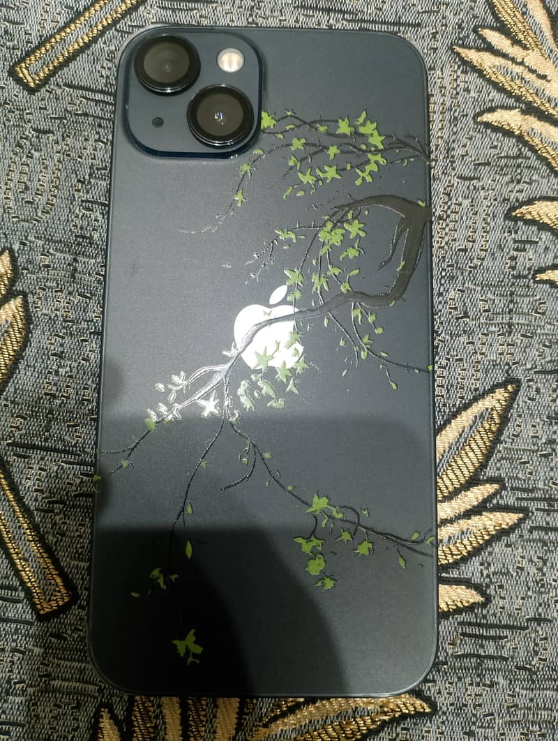 Apple iPhone 13 1