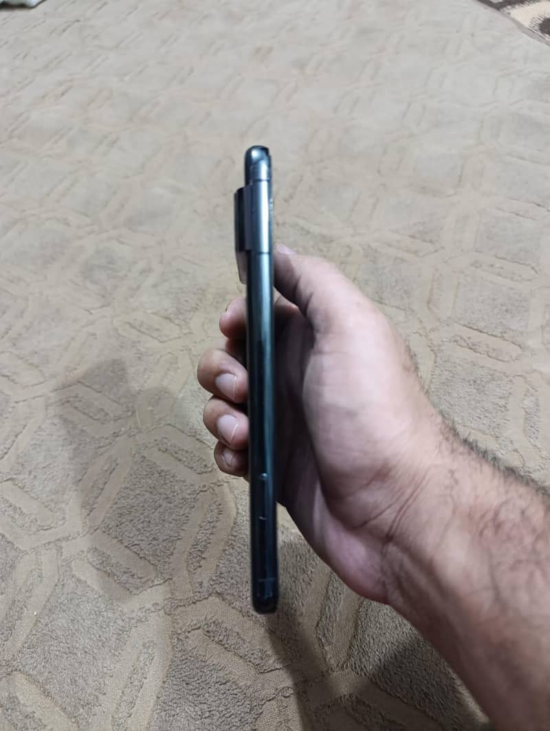 Google Pixel 8 Pro 2