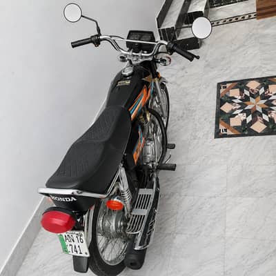 united 125 urgent sale have two bikes so one will be want to sale