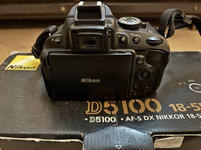Nikon D5100 DSLR Camera