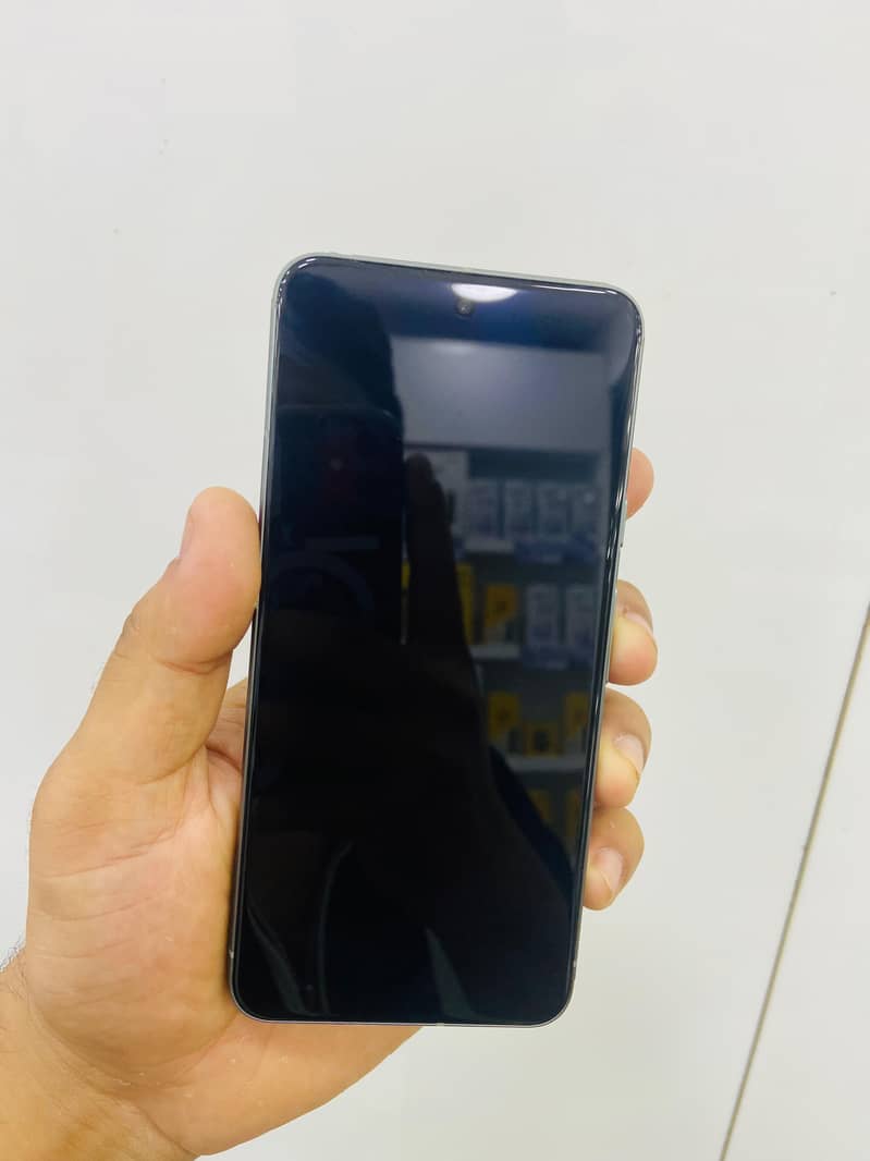 Google Pixel 8 5