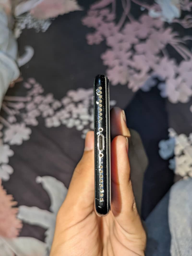 Apple iPhone 7 Plus 0