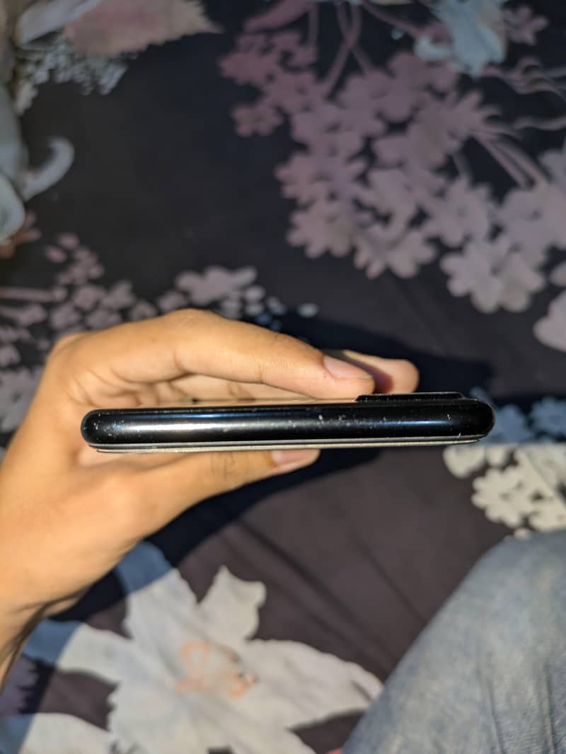 Apple iPhone 7 Plus 2