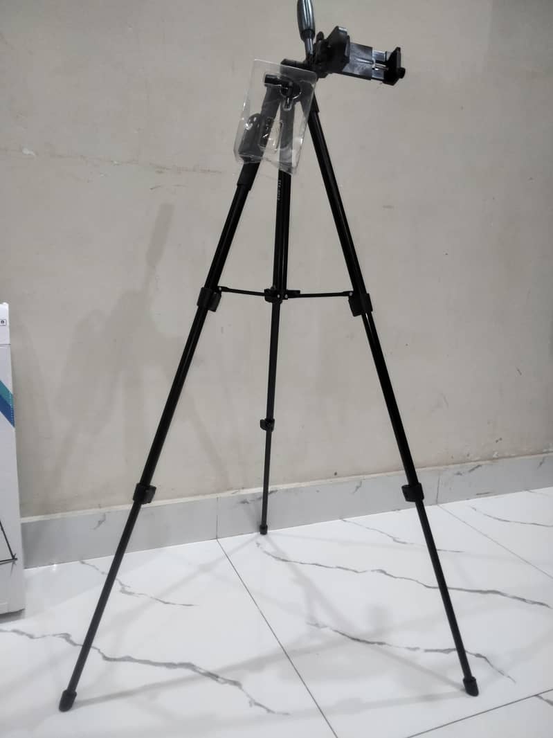 tripod 2