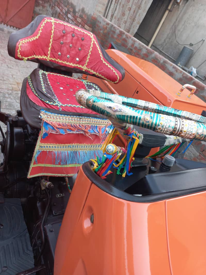Tractor 8