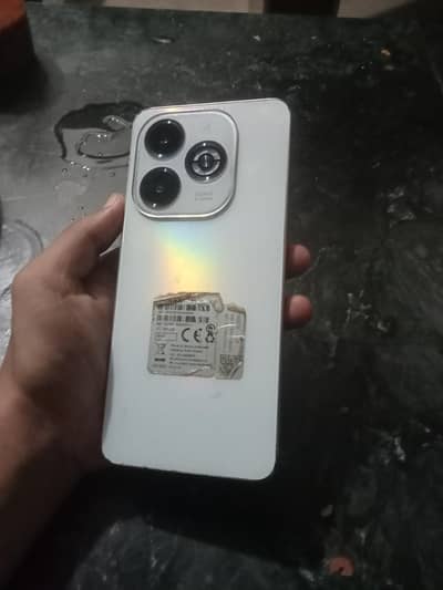 Infinix Smart 8 Plus 4+4/64 gb with box condition 10/9 all okk