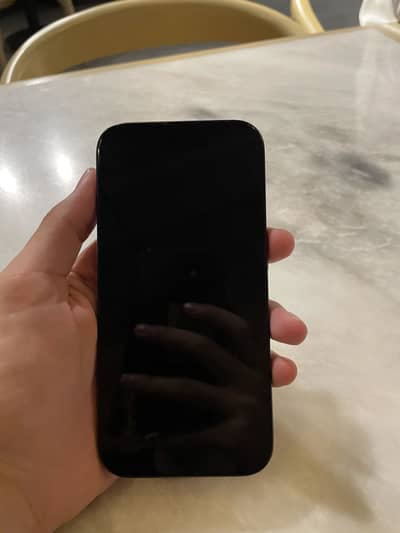 Apple iPhone 16