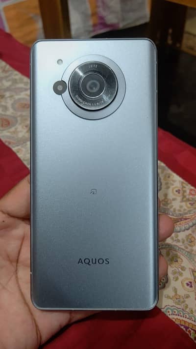 Sharp Aquas r7 8 gen 12 gb ram