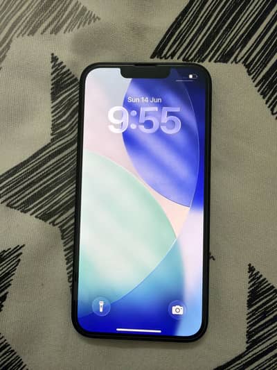 Apple iPhone 13