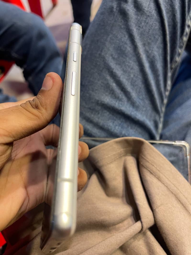 Google Pixel 7a 3