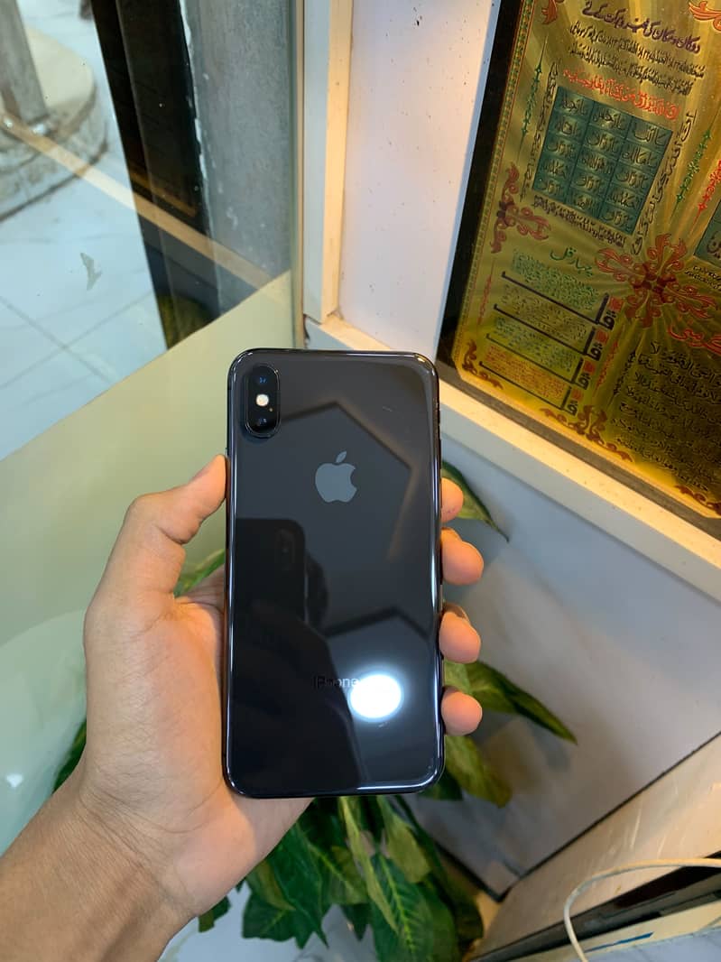 Apple iPhone X 0