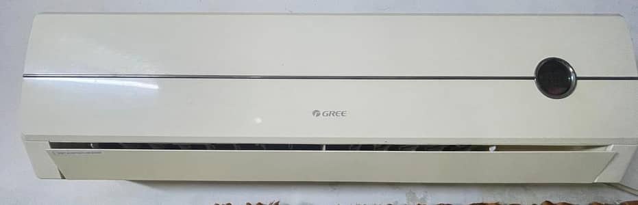 Gree 1.5 Ton Split AC . Excellent Cooling & Perfect Condition
