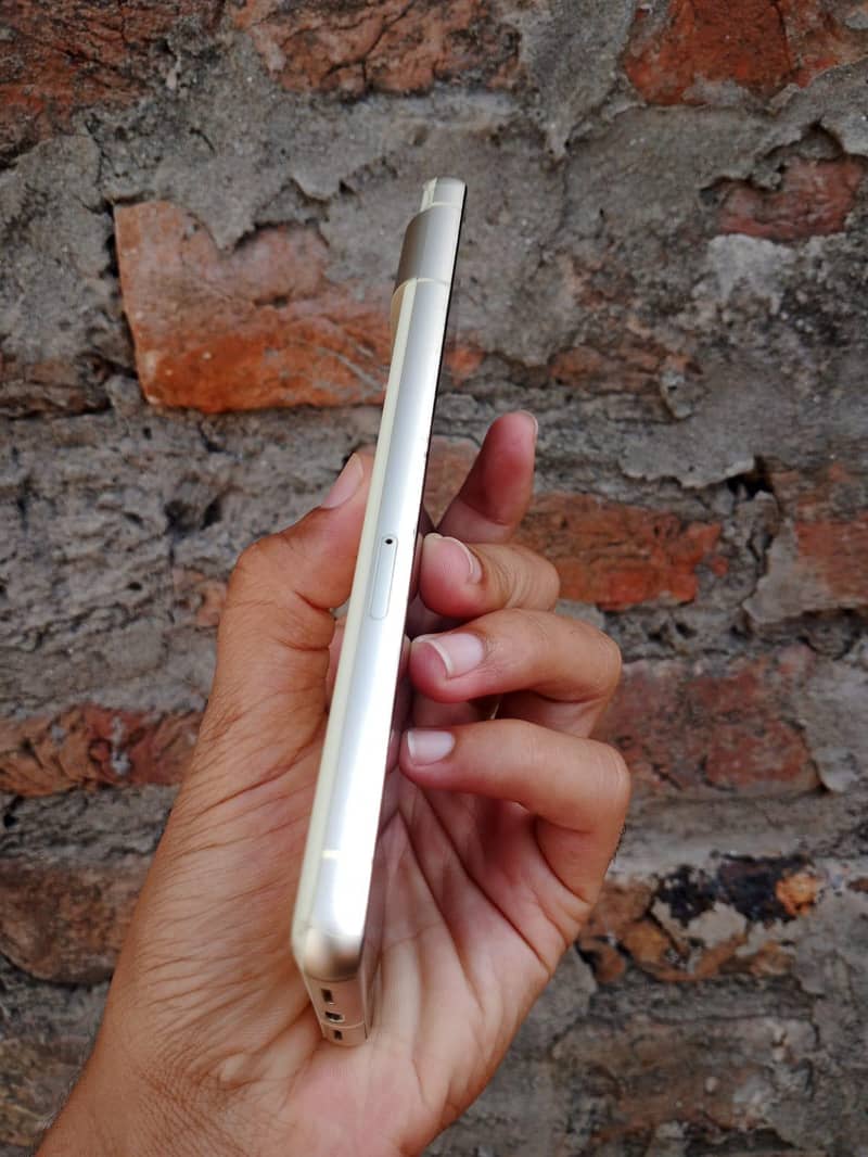 Google Pixel 7 6