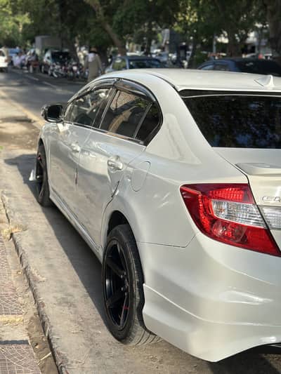 Honda Civic Oriel 2014