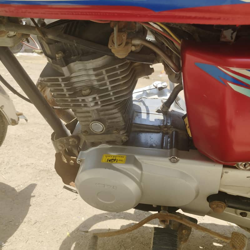 Unique 125 4