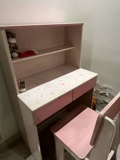 Children study table and chair