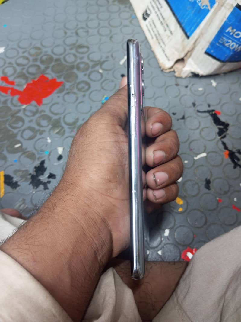 One Plus 9 Pro 4
