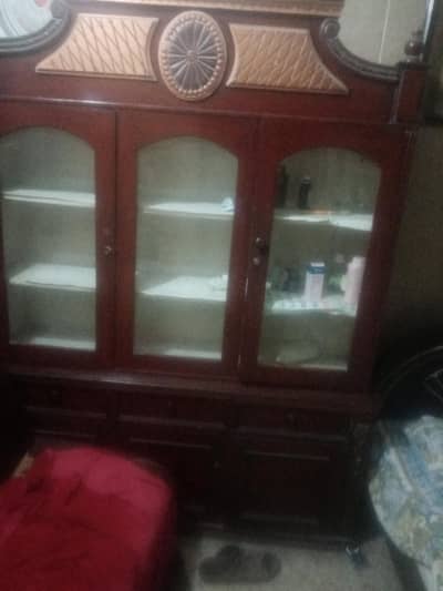 Almari selling