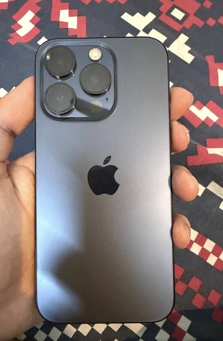 iPhone 15 Pro 0