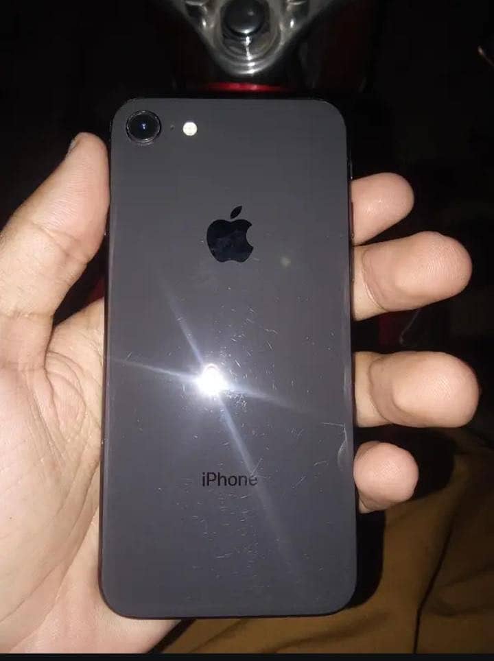 Apple iPhone 8 2