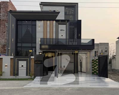10 Marla Ultramodern House In Prime Location For Sale In Central Park Lahore
