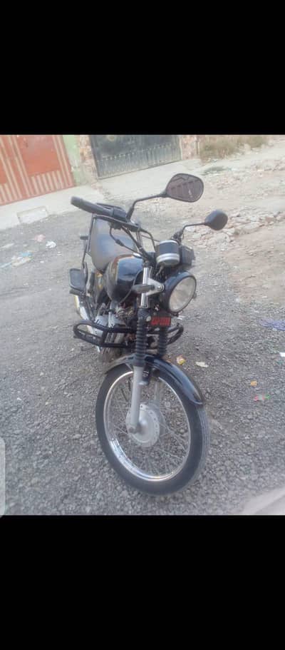 Suzuki GS 150