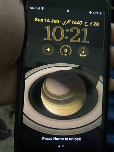 Apple iPhone SE