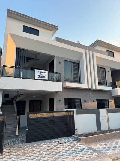 6 Marla House Available for sale