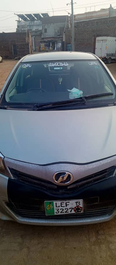 Toyota Vitz 2011