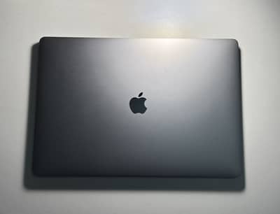 MacBook Pro 16" 2019 | i7 | 16GB | 512GB | 4GB AMD Radeon Graphics