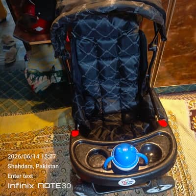 Three Star Baby Stroller / Pram - Almost New Condition