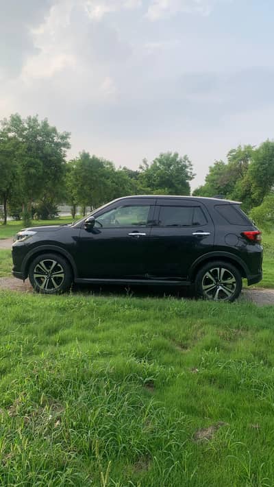 Daihatsu Rocky 2019