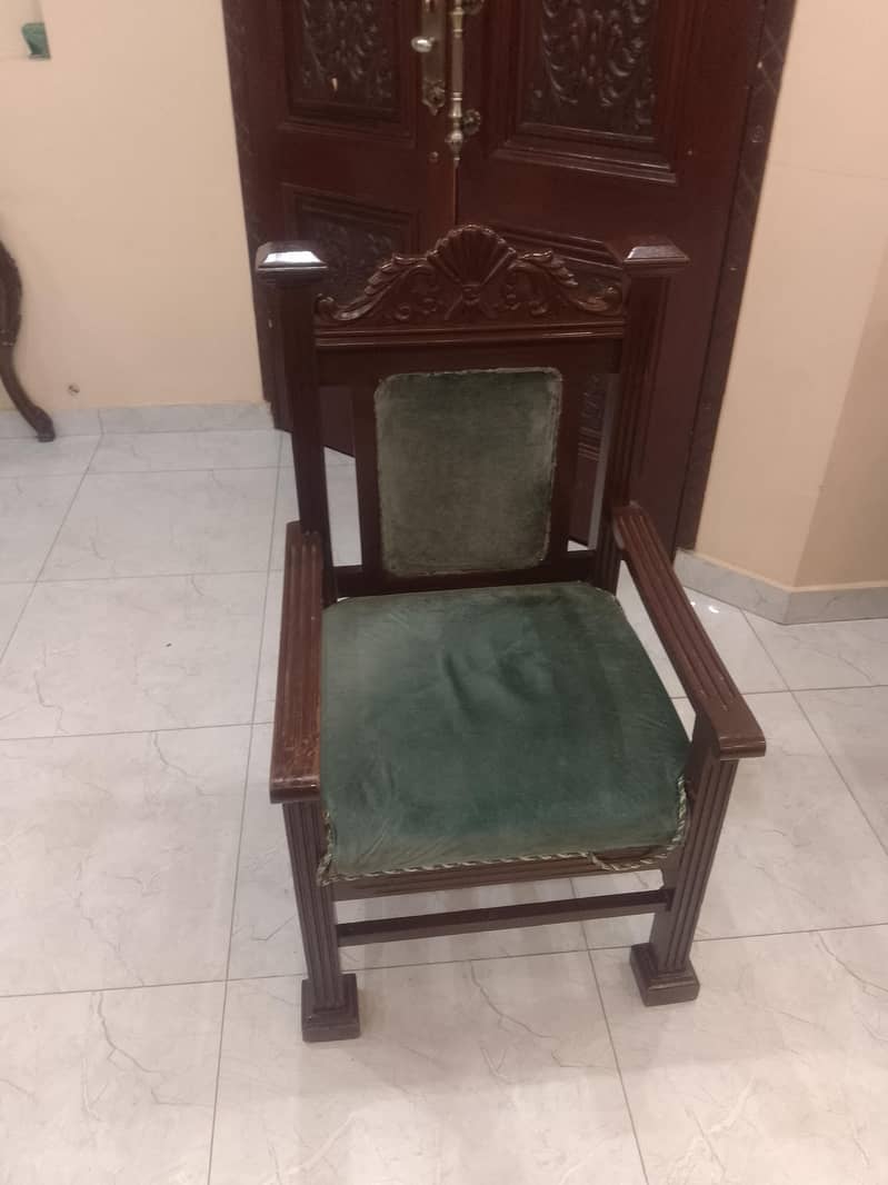 chairs 0