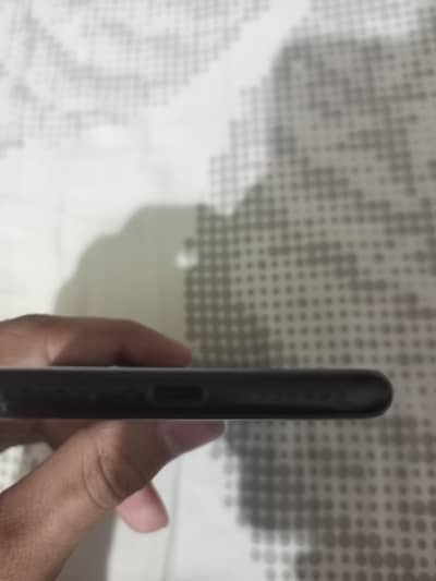 Apple iPhone SE