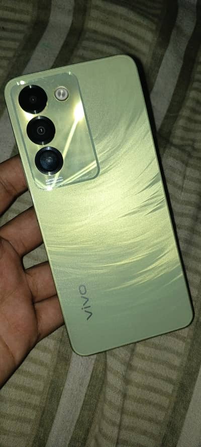 Vivo Y100