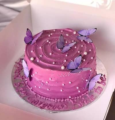 Customized Cakes In Multan