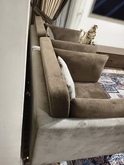 2 seat welvet sofa