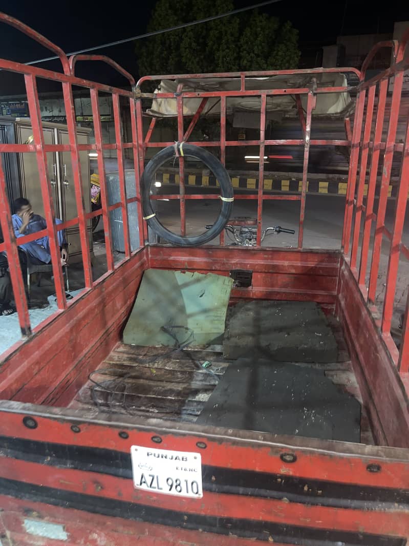 Loader Riksha 3