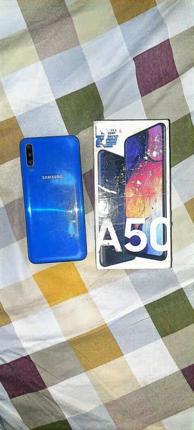 Samsung Mobile A50 6/128 condition 8/10 Pta Approved