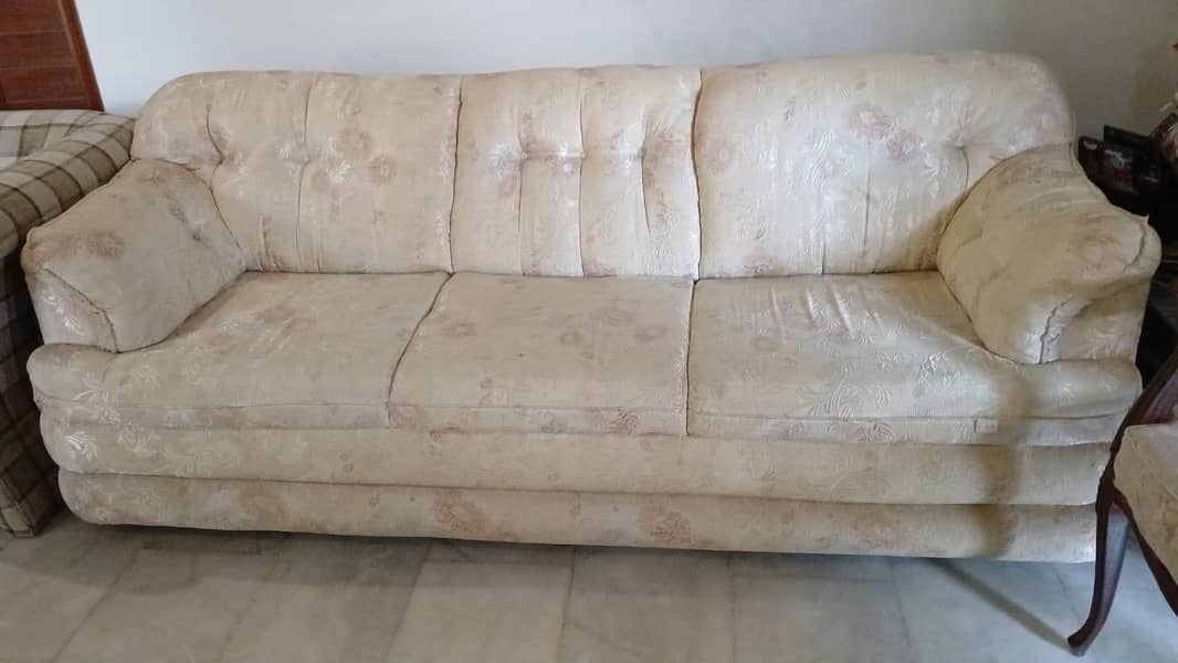 mint condition sofa set 0