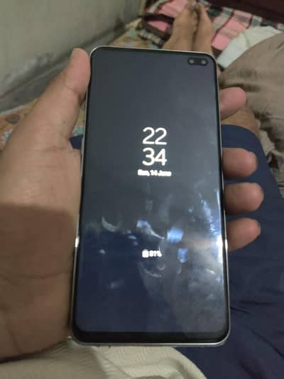 Samsung Galaxy S10 Plus better than oppo vivo iphone realme redmi