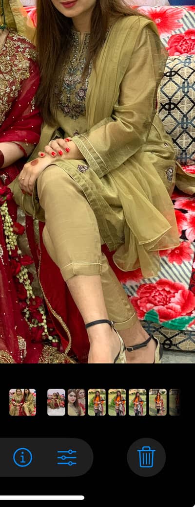 Zeen formal