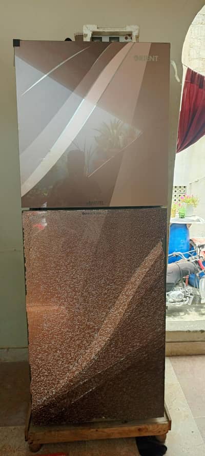 Orient Marvel 410H Refrigerator, Golden Glass Door