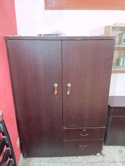 Wooden wardrobe/cupboard for sale!