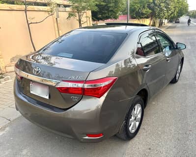Toyota Corolla Altis Grande 2016 Sunroof 1.8L CVTi automatic