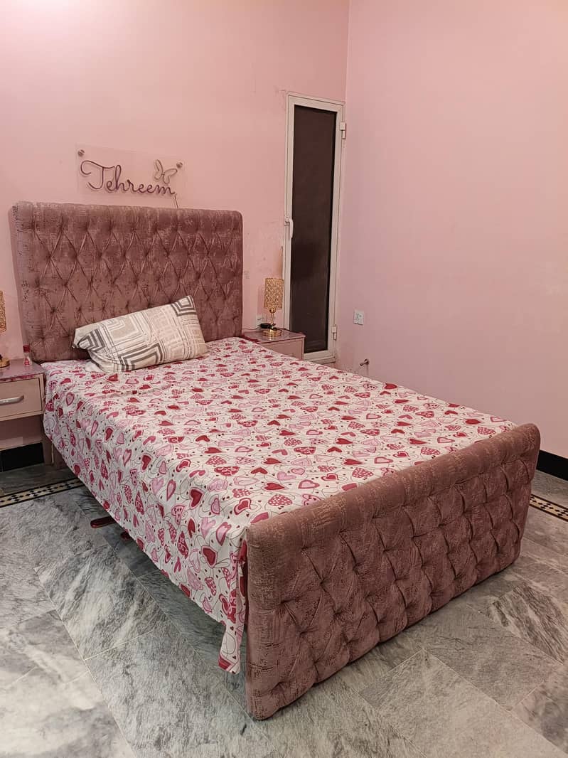 Single Bed 0