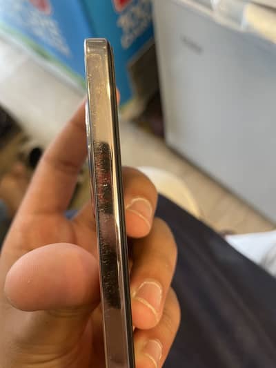 OPPO Reno12 F