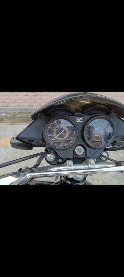 Honda pridor 150cc brand new bike only 1100 km run