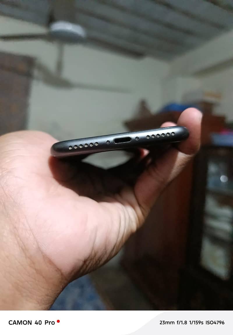 Apple iPhone 8 2